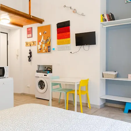 Apartment La Piccola By Happyhostorino Turin